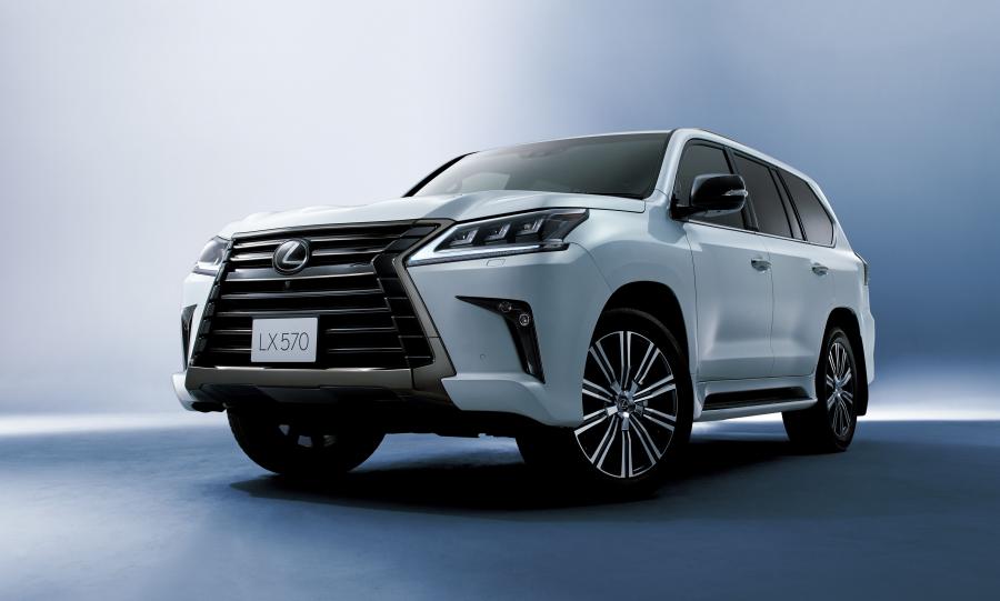  Lexus LX570 Black Sequence (URJ200) 2018 года  (JP) (фото 1 из 6)